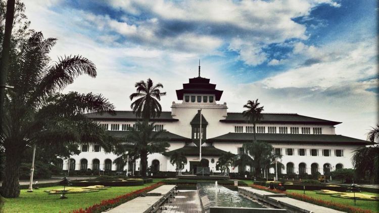 5 Tempat Nongkrong Recommended di Bandung