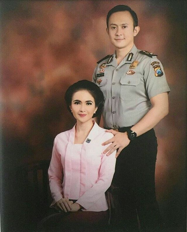 Adek ikut kemanapun Abang pergi