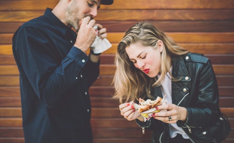 Makan berdua sama pacar