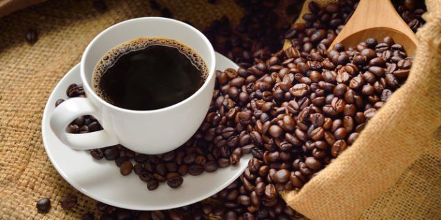 https://cdns.klimg.com/merdeka.com/i/w/news/2014/10/01/437283/670x335/ternyata-minum-kopi-tak-pengaruhi-nafsu-makan.jpg