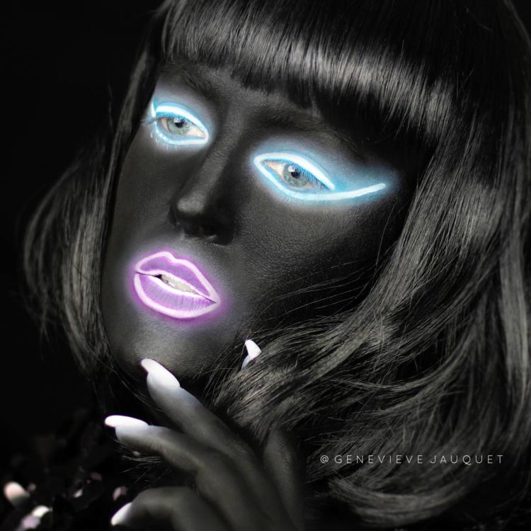 8 Inspirasi Make-Up Neon Light yang Lagi Trend! Hayo, Siapa yang Mau Jadi Pusat Perhatian?