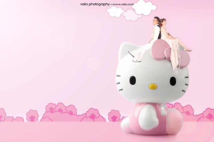 15 Inspirasi Gaya Pernikahan Sesuai Hobi; Nuansa Serba Pink Bertaburan Properti Hello Kitty