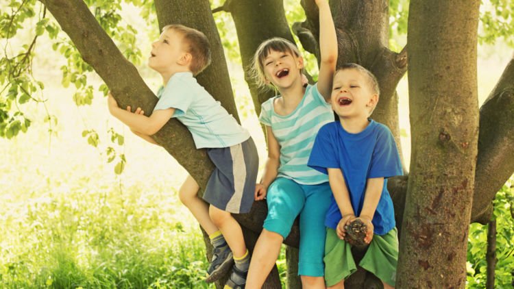 8 Alasan Kenapa Hidup Anak Kecil Terasa Lebih Santai dan Seru. Orang Dewasa Perlu Tahu!