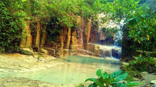 Suasana Erawan Fall di Yogyakarta