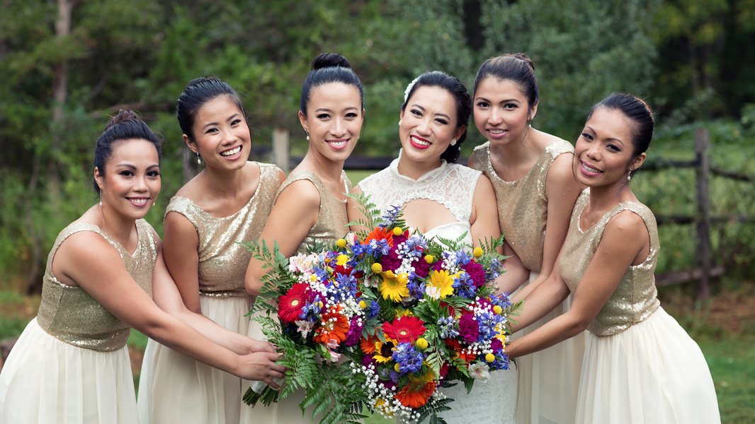 Mungkin Hanya di Cina, Jadi Bridesmaid Harus Bertaruh Nyawa. Saking Bahayanya, Sampai Harus Dibayar