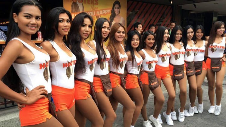 Hooters Ada di Indonesia: Restoran Ayam Bonus Pelayan Berbaju Seksi, Jual Sayap Ayam atau Apa? Miris