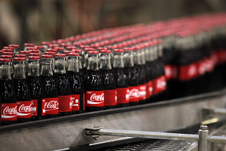 3 Fakta Coca-Cola yang Perlu Kamu Tahu. Meski Ada Di Mana-mana, Minuman Ini Sebenarnya Misterius Lho