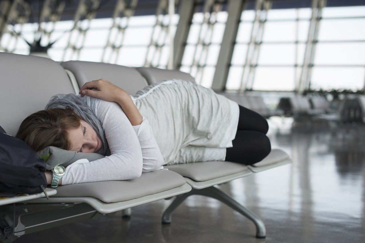 Mengalami Jet Lag? Ini 5 Cara Mengatasinya!