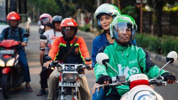 Alasan Kenapa Cewek yang Langganan Ojek Online itu Lebih Istri-able, Jangan Bilang Mereka Manja!