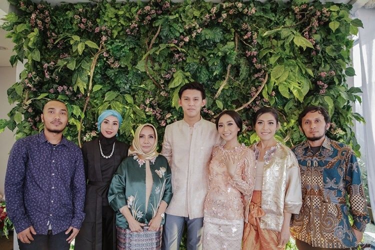 9 Ide Dekorasi Photobooth Unik dan Lucu untuk Prosesi Lamaran. Agar Selalu Terkenang dan Mengesankan