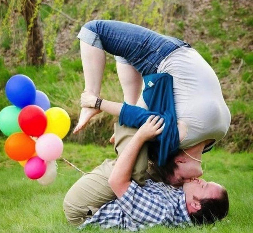 Kumpulan Foto Pre-wedding yang Aneh dan Mengancam Nyawa. Mau Nikah Aja Sampai Kayak Gini Banget Sih!