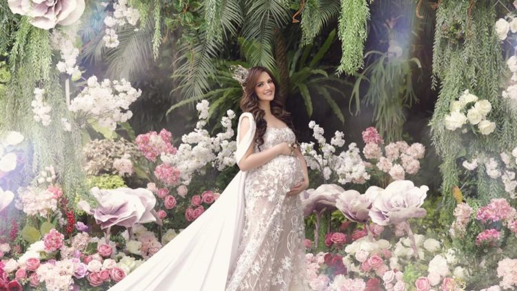 Yuk Intip Maternity Photoshoot Nia  Ramadhani  yang Menawan 