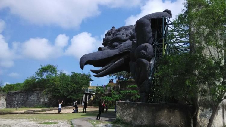 Garuda Wisnu Kencana Culture Park Dari Ketinggian Bukit Ungasan