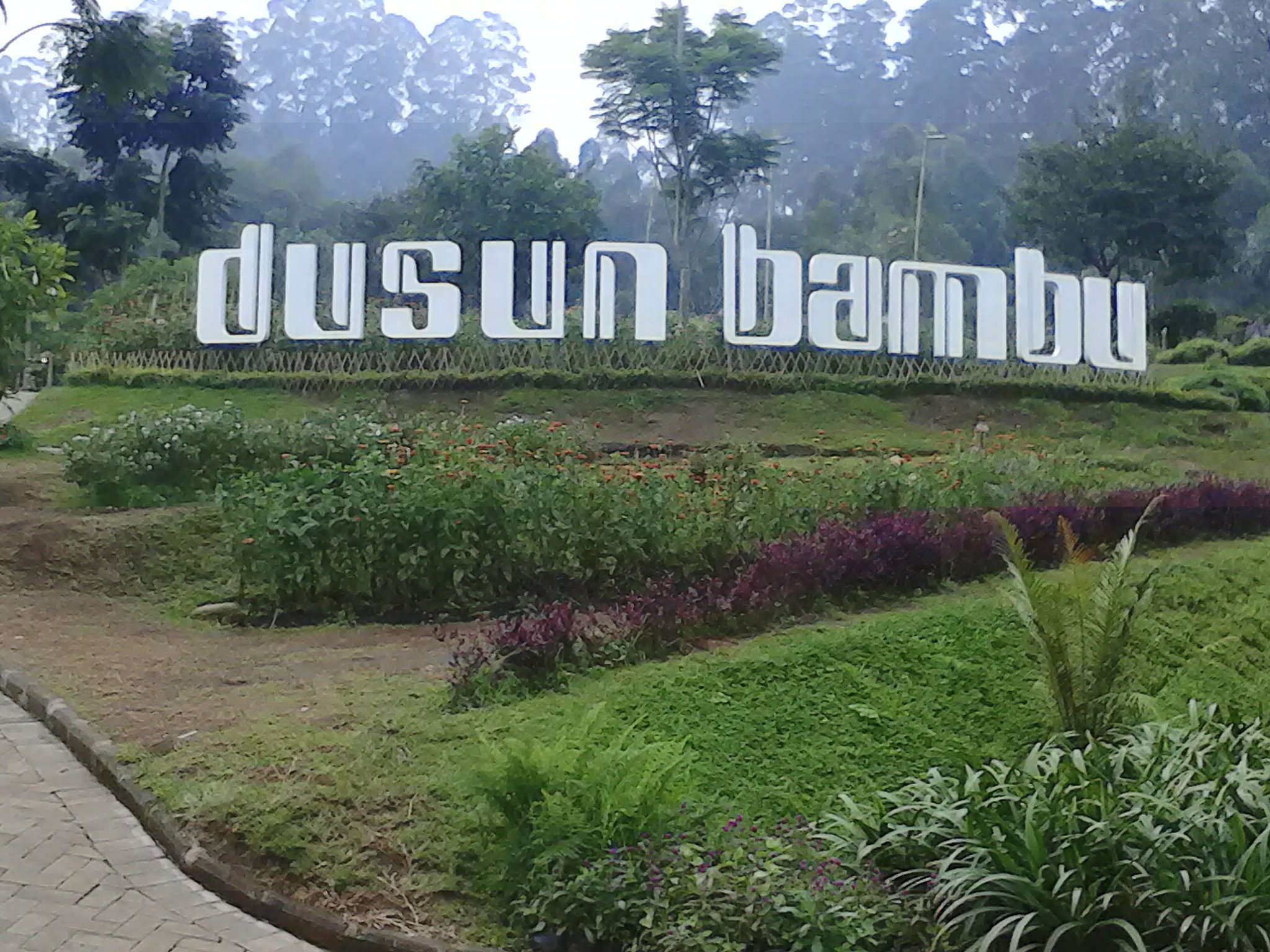 One Stop  Holiday In Dusun Bambu