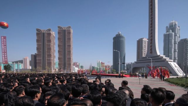 Dikira Bakal Liput Apa, Kim Jong Un Undang 200 Wartawan Asing untuk Pamer Jalan & Gedung Baru