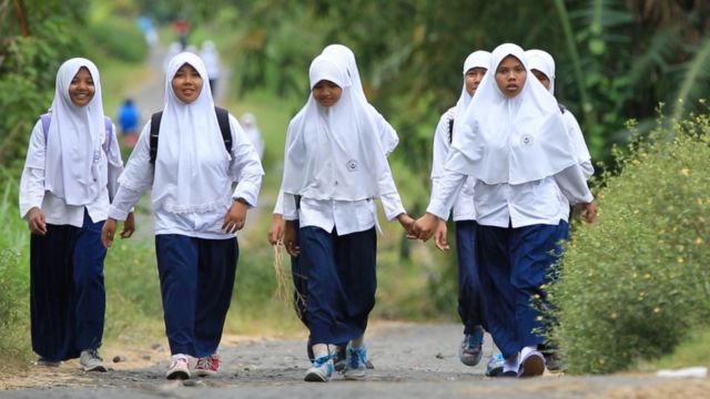 Miris! Menikah Umur 3 Tahun, Cerai Umur 7 Tahun. Inilah Cerita Tragis tentang Pernikahan Anak-anak