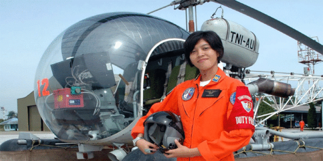 Pilot wanita