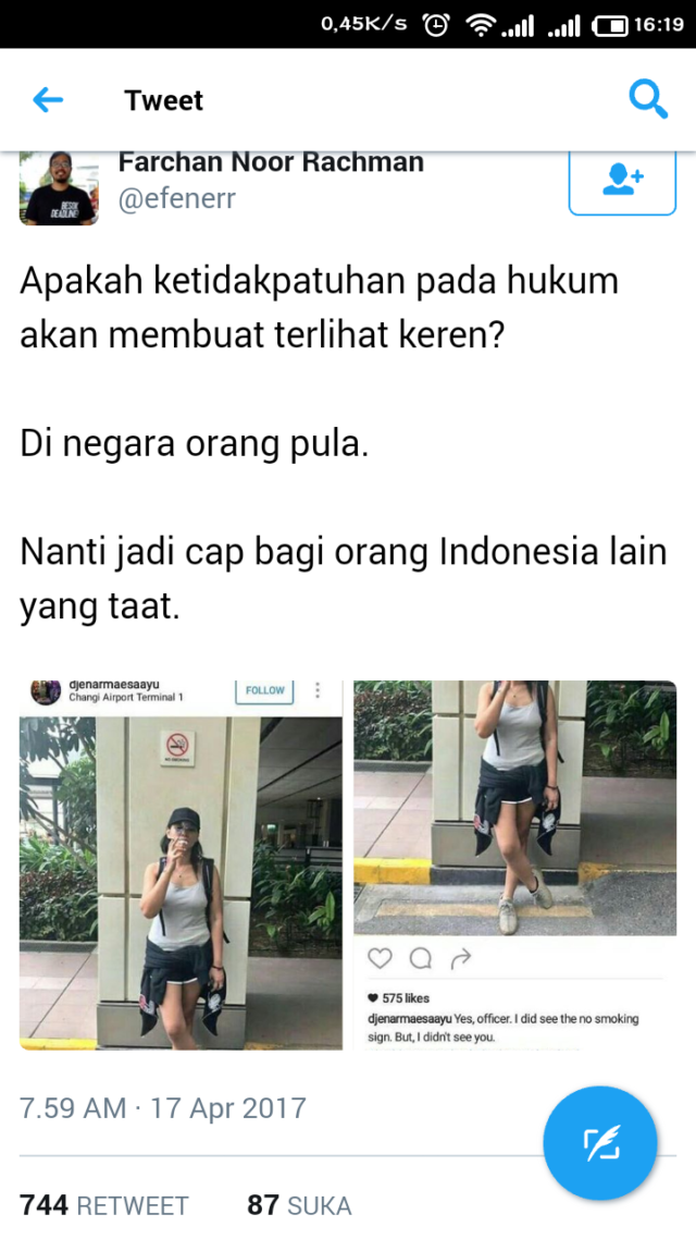 Djenar Maesa Ayu Merokok di Depan Rambu Dilarang Merokok Bandara Changi, Singapura. Netizen pun Gerah!