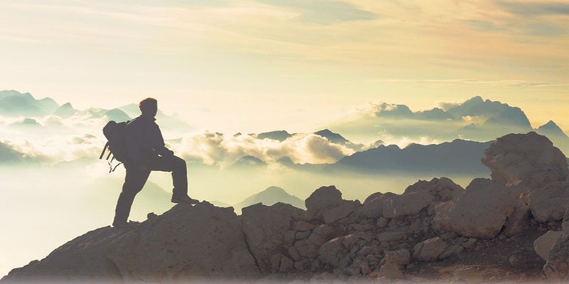 10 Persiapan Wajib Buat Kamu yang Baru Pertama Kali Mendaki Gunung, Biar Selamat Sampai Tujuan!