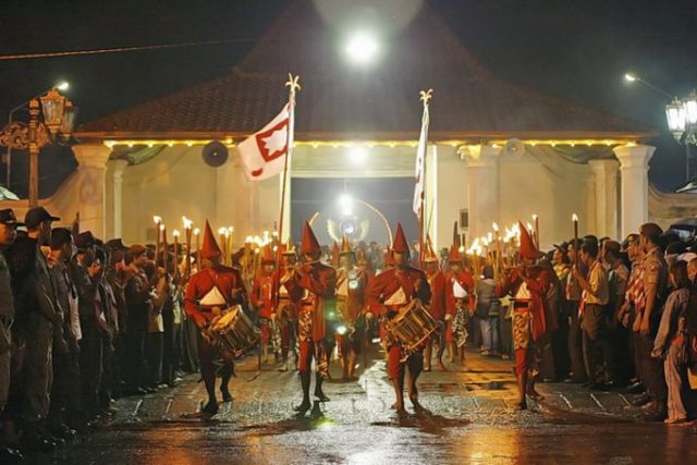 Menguak Suara Misterius Drum Band di Jogja Pada Dini Hari. Begini Penjelasan yang Harus Kamu Tahu!