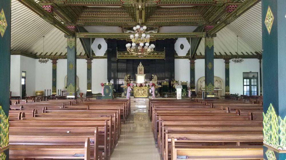 Gereja dan Candi Hati Kudus Yesus Ganjuran:  Warisan Penuh Cinta dari Belanda