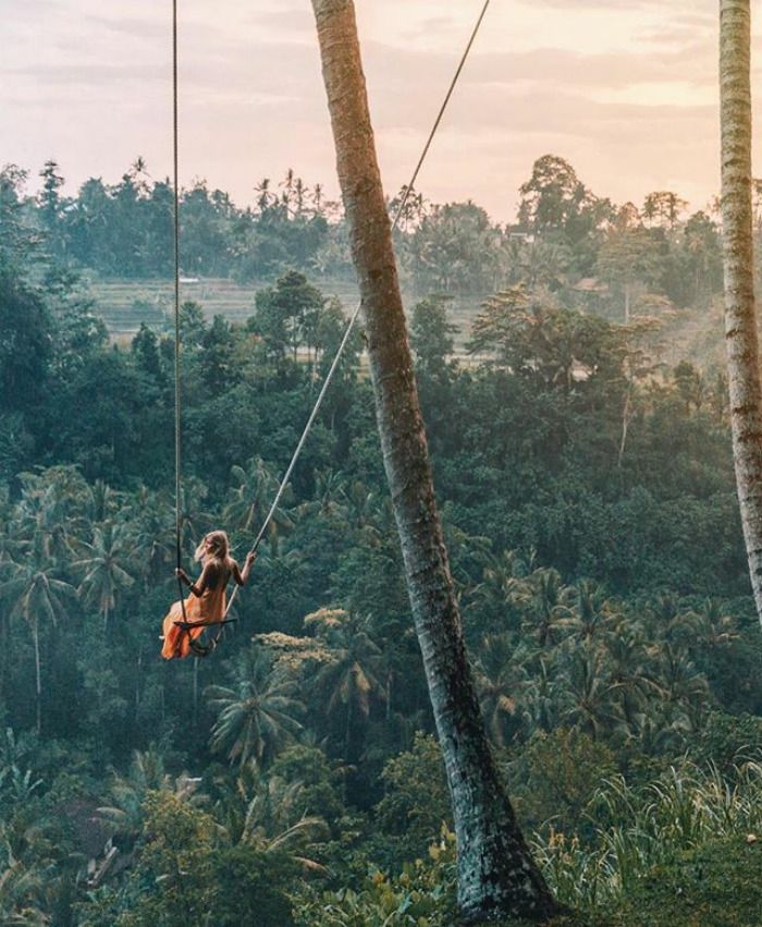 Kisah Cinta Kekinian, Dua Selebgram Jatuh Cinta dan Keliling Dunia. Satu Fotonya Dihargai 100 Juta!