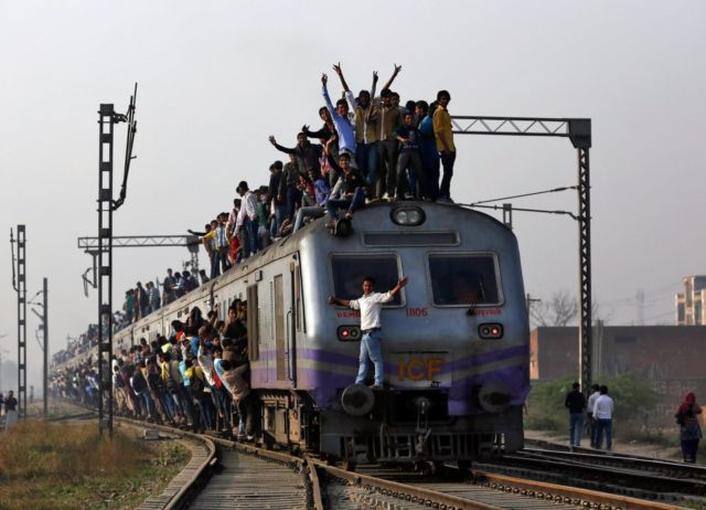 10 Potret Jalur Komuter Paling Matikan di Dunia. Cuma Mau Berangkat Kerja Saja, Harus Bertaruh Nyawa