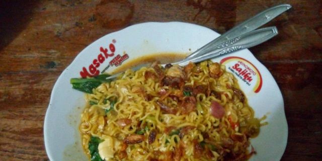 Indomie Nyemek jadi salah satu varian sajian yang irresistible! 