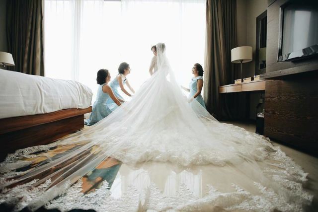 Ide Pose Cantik Saat Foto Bareng Bridesmaids Ini Bisa Kamu Tiru, Demi Album Kenangan Momen Bahagiamu