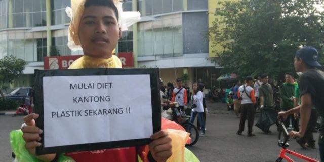 Siapa mau mengikuti jejakku...