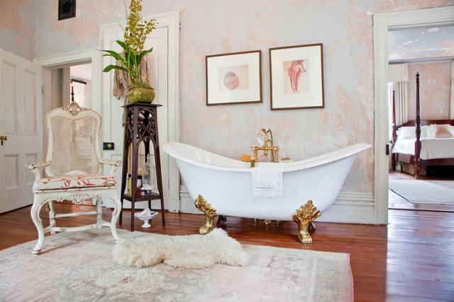 Inspirasi Kamar Tidur dan Bathtub Shabby Chic Menawan yang Terlalu Seru untuk Dilewatkan