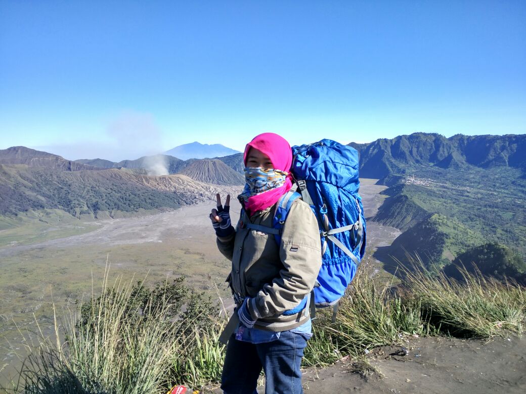 Potret Wanita Petualang yang Masih Dianggap ‘Nakal’ Oleh Lingkungan Sekitarnya