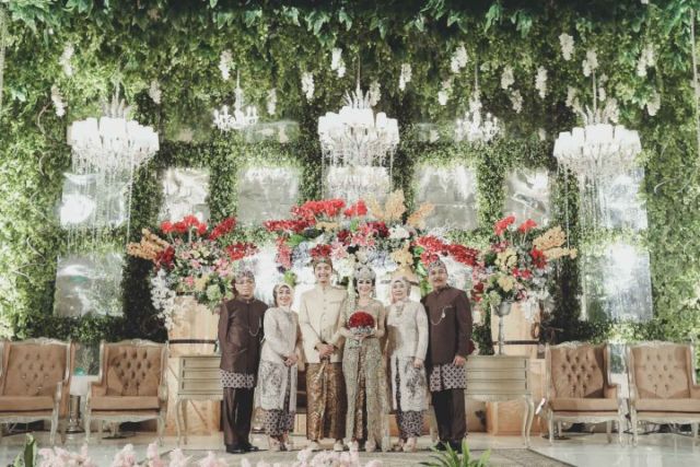 10 Dekorasi Garden Party di Dalam Ruangan. Nggak Ada Lagi Istilah Takut Kehujanan