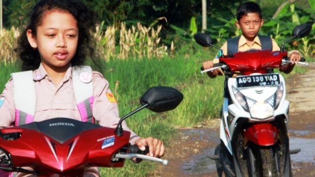 Bukan Lagi Pungli atau Nembak SIM Saja, Sekarang Ada Anak SMP Bawa Motor Pakai SIM M. Aneh-aneh Aja!