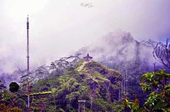 Kisah Misteri Seorang Pemuda yang Ditolong Makhluk Ghaib di Puncak Suroloyo. Aneh dan Bikin Merinding