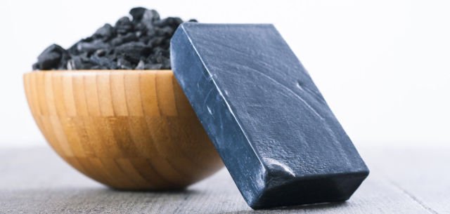 8 Produk Kecantikan Berbahan Activated Charcoal alias Arang Aktif Untuk Bersihkan Kulit dengan Maksimal