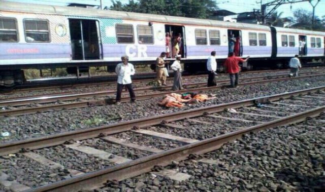 10 Potret Jalur Komuter Paling Matikan di Dunia. Cuma Mau Berangkat Kerja Saja, Harus Bertaruh Nyawa