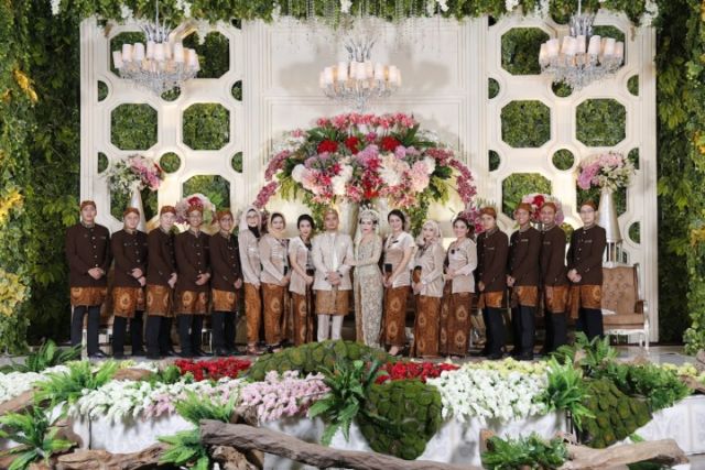 10 Dekorasi Garden Party di Dalam Ruangan. Nggak Ada Lagi Istilah Takut Kehujanan