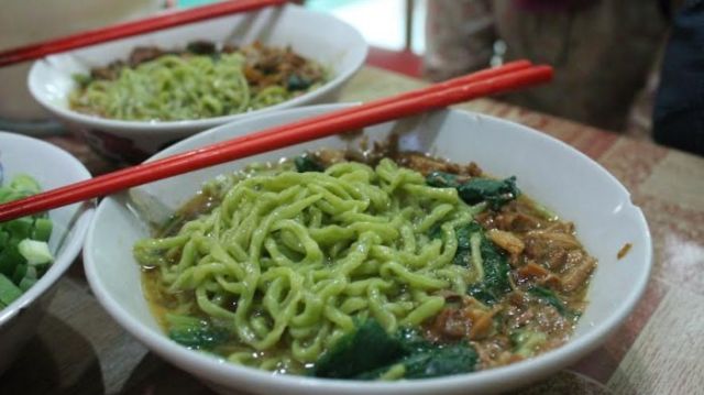 10 Warung Mie Ayam Paling Maknyus di Semarang. Nikmati 