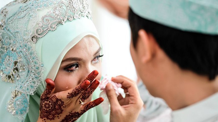 Pria Ini Batalkan Nikah Pakai Alasan Sepele, Eh Calon Istri Akhirnya Dilamar Tamu Undangan, Sweet :)