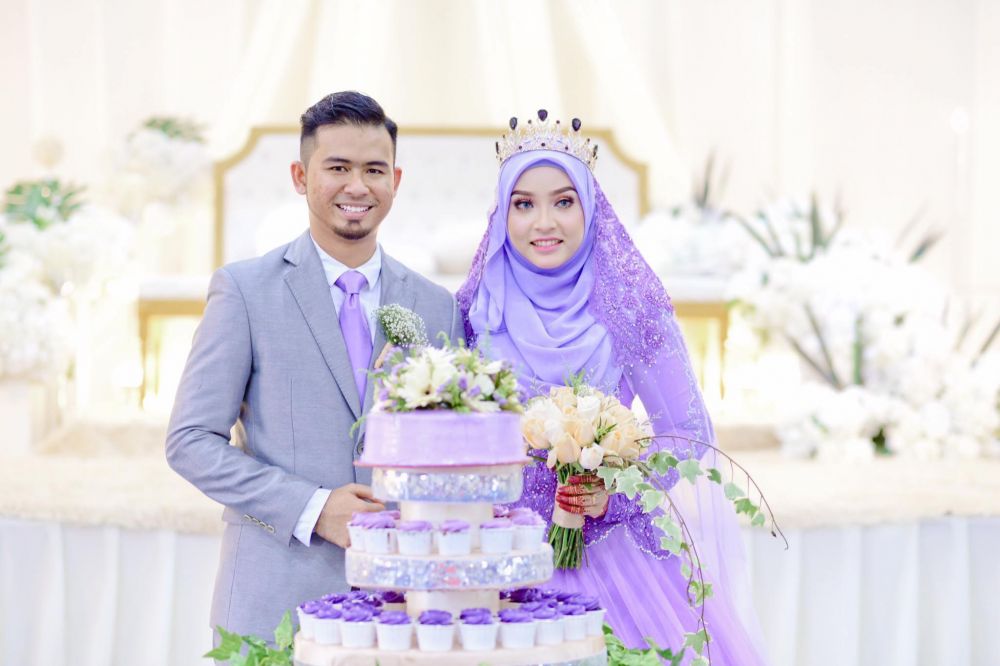 Fotografer Kawinan Ini Nikahi Petugas Katering Cantik yang Dulu Dipotretnya Diam-Diam, So Sweet!