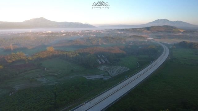 Deretan Foto Tol Salatiga yang Sangat Memanjakan Mata. Makin Sah Jadi Tol Terindah di Indonesia!