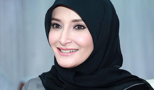 Jilbab pakai ciput