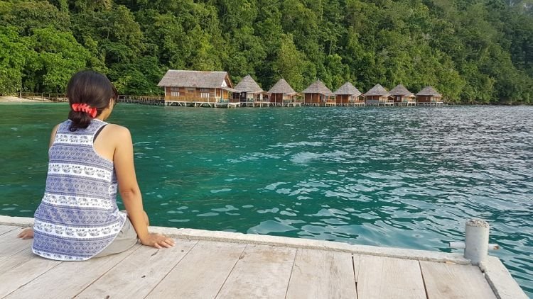 Mau Liburan ke Ora Beach Resort? Baca Ini Dulu