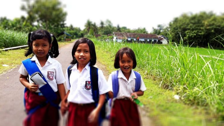 Mohon Tabah Ya Adik-adik yang Masih Sekolah. Tahun Ajaran Baru Ini, Jam Sekolah Tambah Jadi 8 Jam