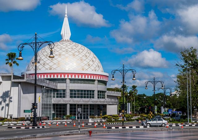 10 Fakta Tentang Negara Brunei yang Cukup Misterius. Pantesan Jarang Banget Ada Beritanya!