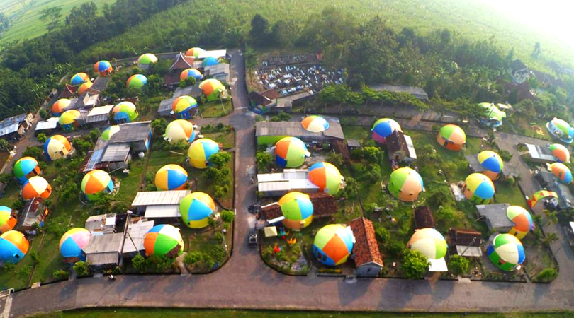 Rumah Domes Teletubbies di Prambanan Kini Berwarna-warni. Jadi Makin Hits dan Pengen Berkunjung Ke Sini!