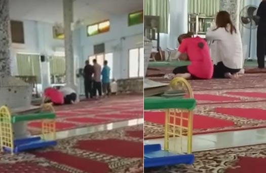 Dua Turis Beragama Budha Ini Malah Sembahyang di Masjid. Tapi Begini Nih Contoh Menegur yang Baik