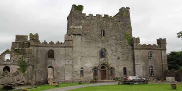 Leap Castle di Offaly Irlandia