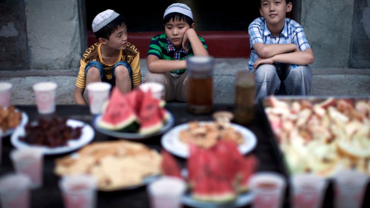 Kamu yang Ngaku Sudah Dewasa, Ini Nih 6 Perbedaan Ramadhannya Anak Kecil dan Orang Dewasa yang Harus Kamu Tahu!